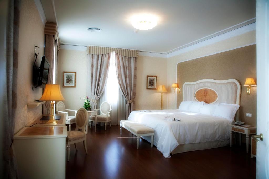 Hotel Santa Isabel アルバセテ 部屋 写真